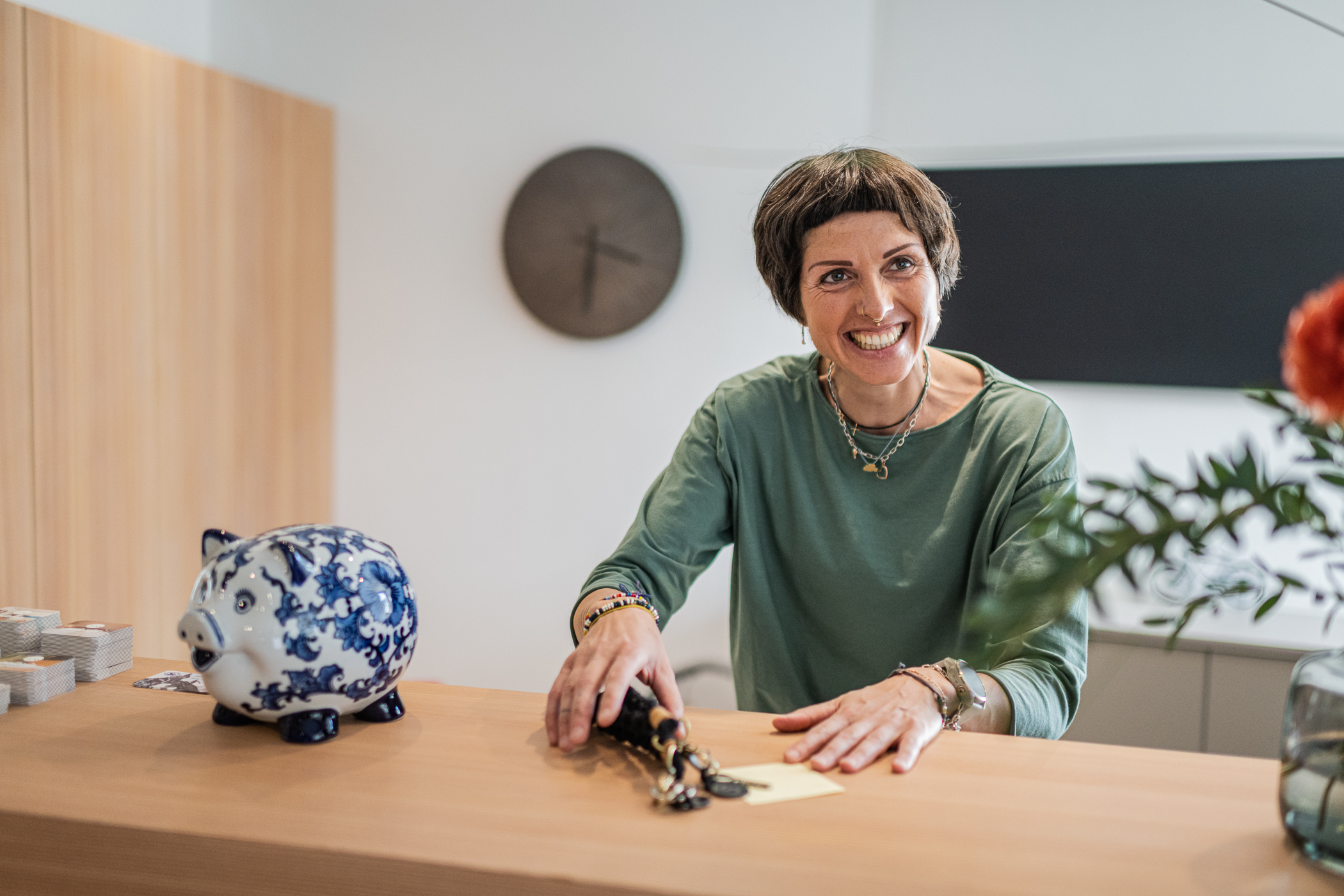 Julia Schrötter, paloria apartments + sport