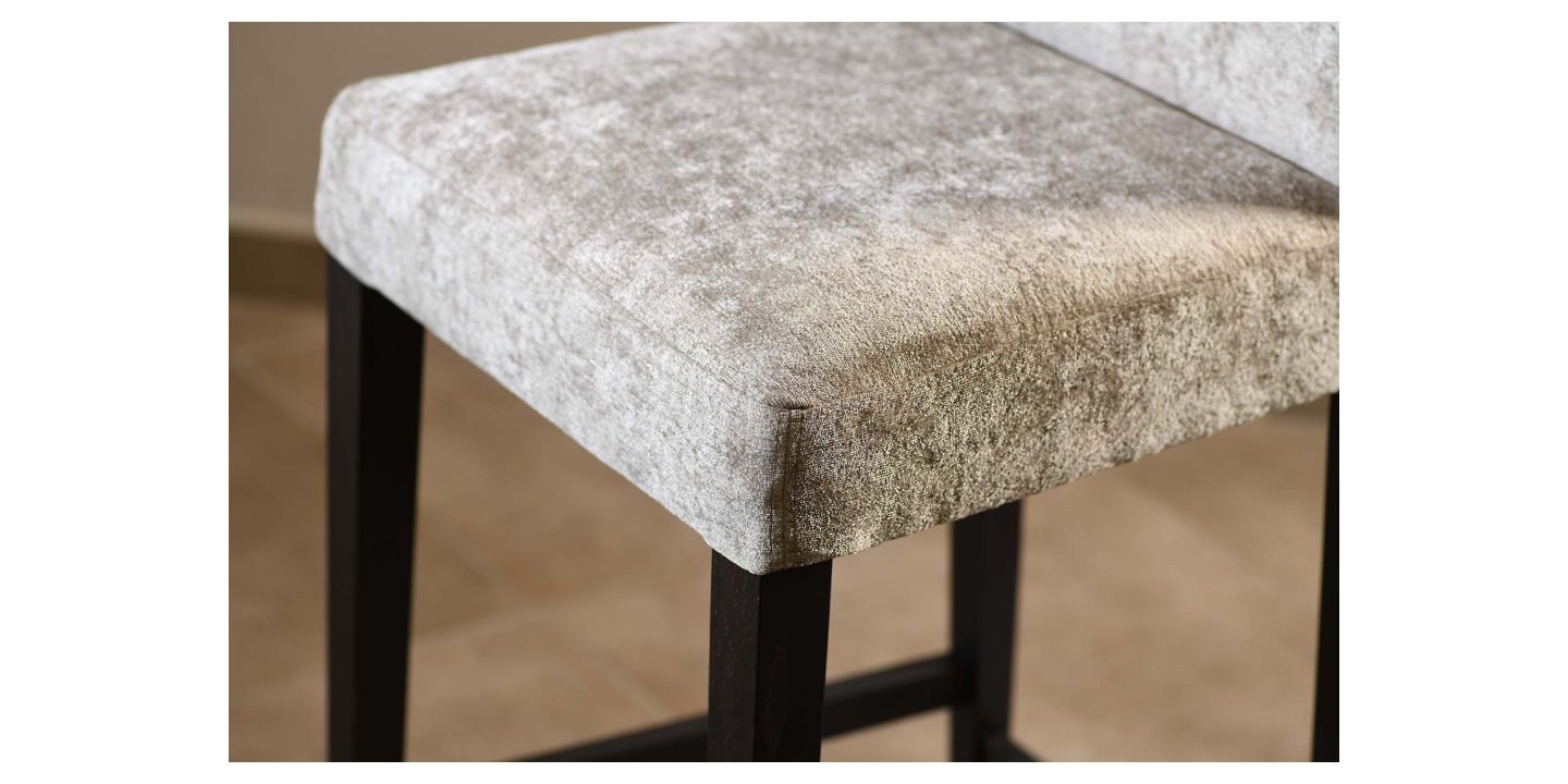 Wohnart Lana Südtirol Nancy Stühle