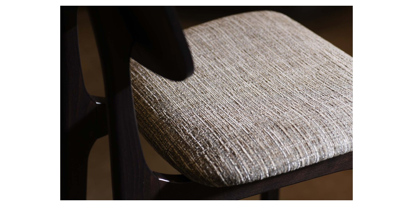 Wohnart Lana Südtirol Rouchet Stuhl Hocker