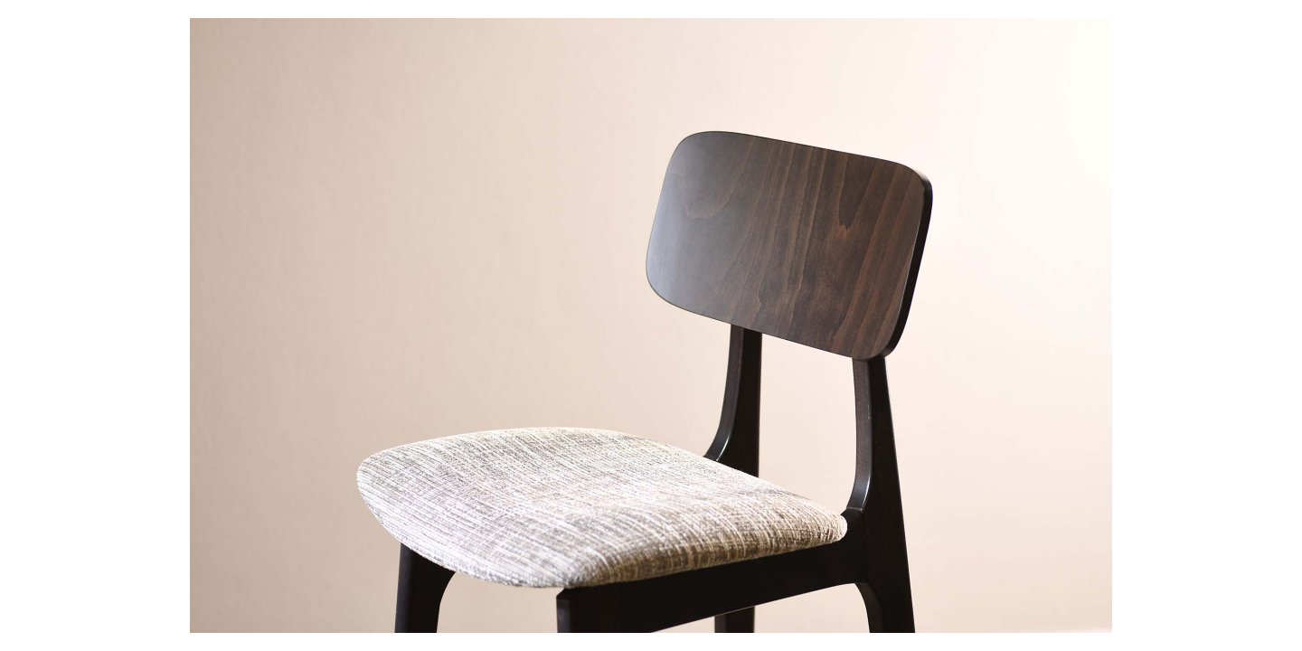 Wohnart Lana Südtirol Rouchet Stuhl Hocker