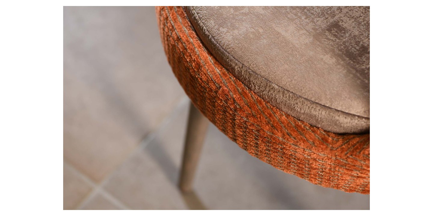 Wohnart Lana Südtirol Rhys Stuhl Hocker