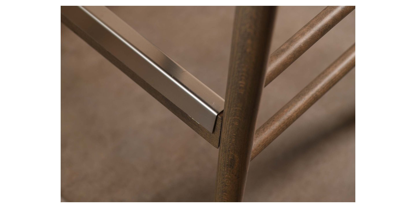 Wohnart Lana Südtirol Rhys Stuhl Hocker